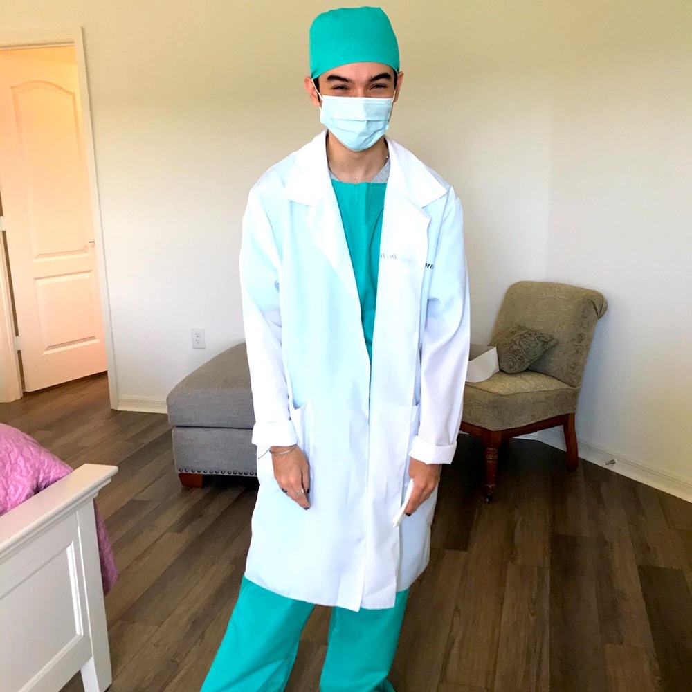 Surgeon/doctor Halloween costume